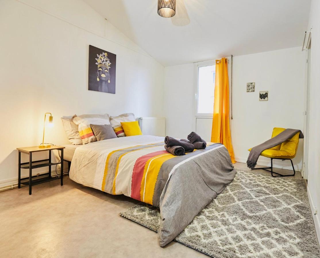 Mona Lisa : Superbe Loft Centre Ville - Parking Gratuit - Wifi Ultra Rapide-Appareil Massage-Netflix-Jeu Societe 特鲁瓦 外观 照片